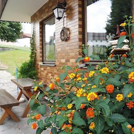 Hotel-Landgasthof Henghuber Roetz Exterior photo